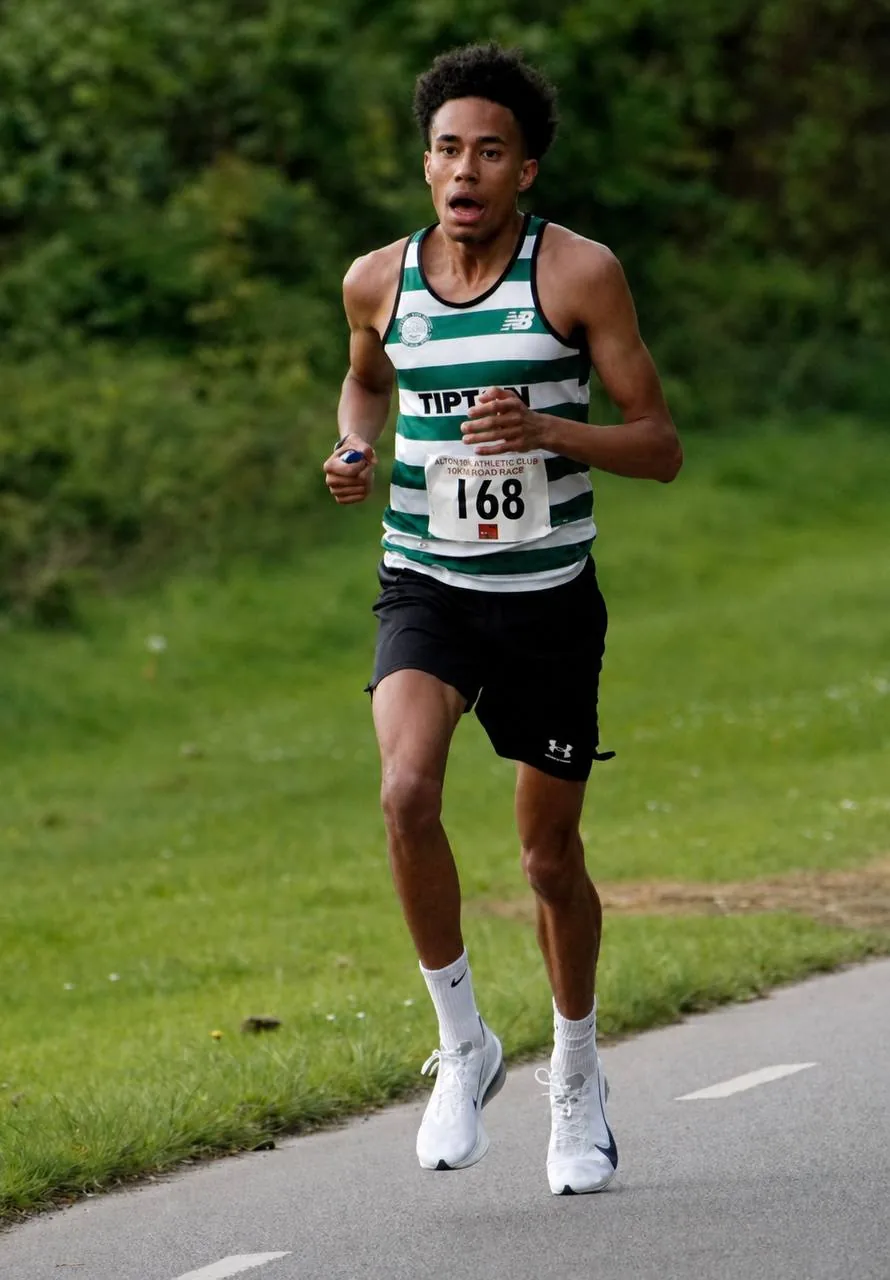 Kane Salmon-Hodges racing to win at Lilleshall 5 miles